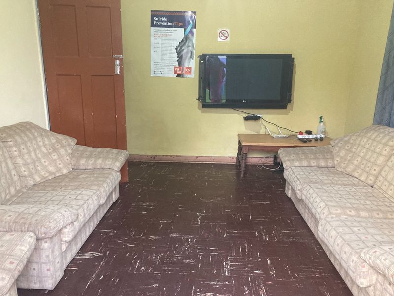 10 Bedroom Student Commune For Sale - Photo 10