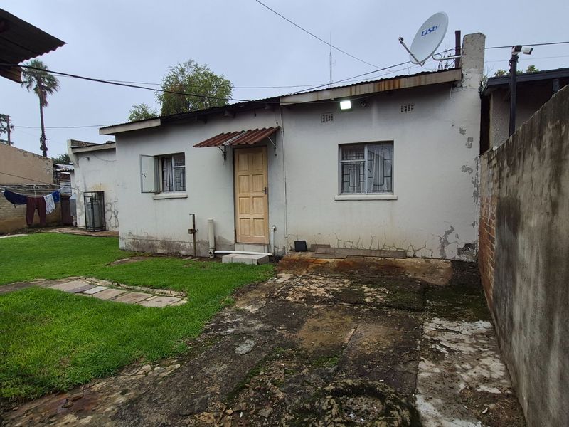 10 Bedroom Student Commune For Sale - Photo 8