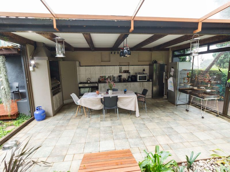 Stunning Double-Storey Home with Breathtaking Views in Horison Park - Photo 9