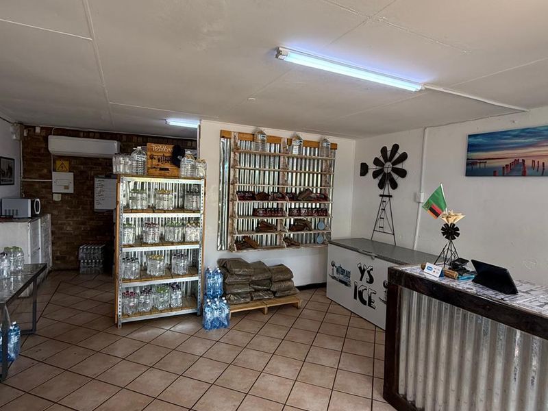 Commercial Space to Rent - Available 1 May 2026 - Photo 2