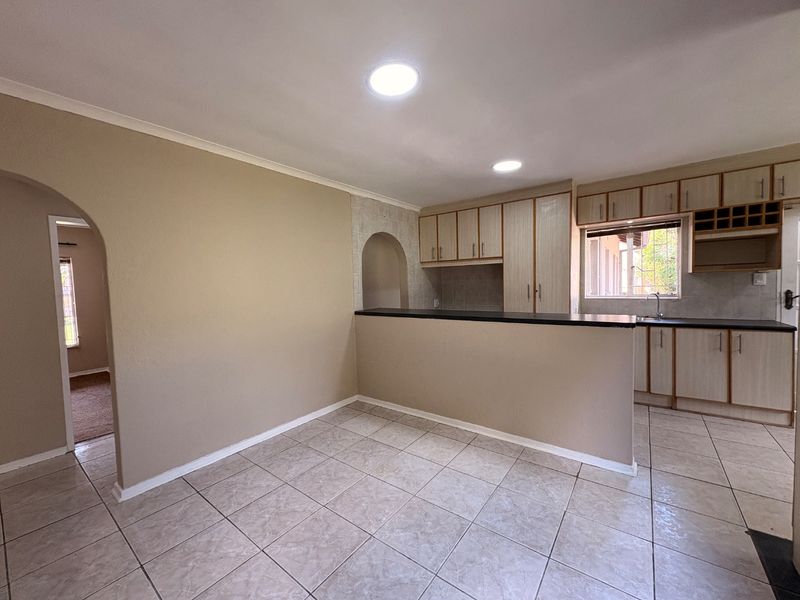 MOVE-IN READY FAMILY DREAM HOME IN LA HOFF – WITH BOREHOLE - Photo 10