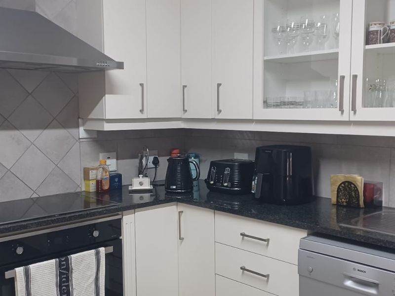 3 Bed Town house in St Andrews for Sale - Photo 8