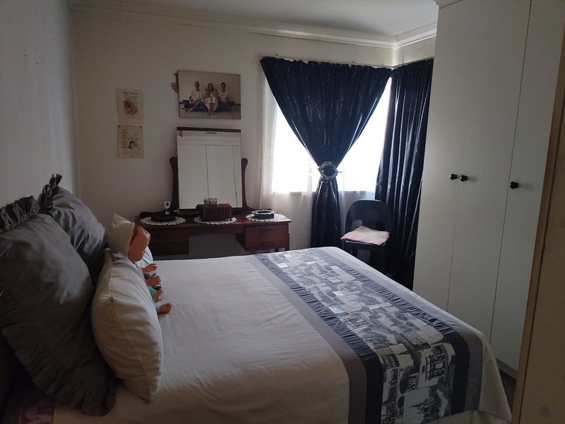 3 Bedroom House for Sale in Strubenvale  - Photo 6