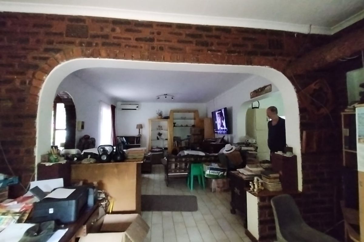 SPACIOUS FAMILY HOME. - Photo 5