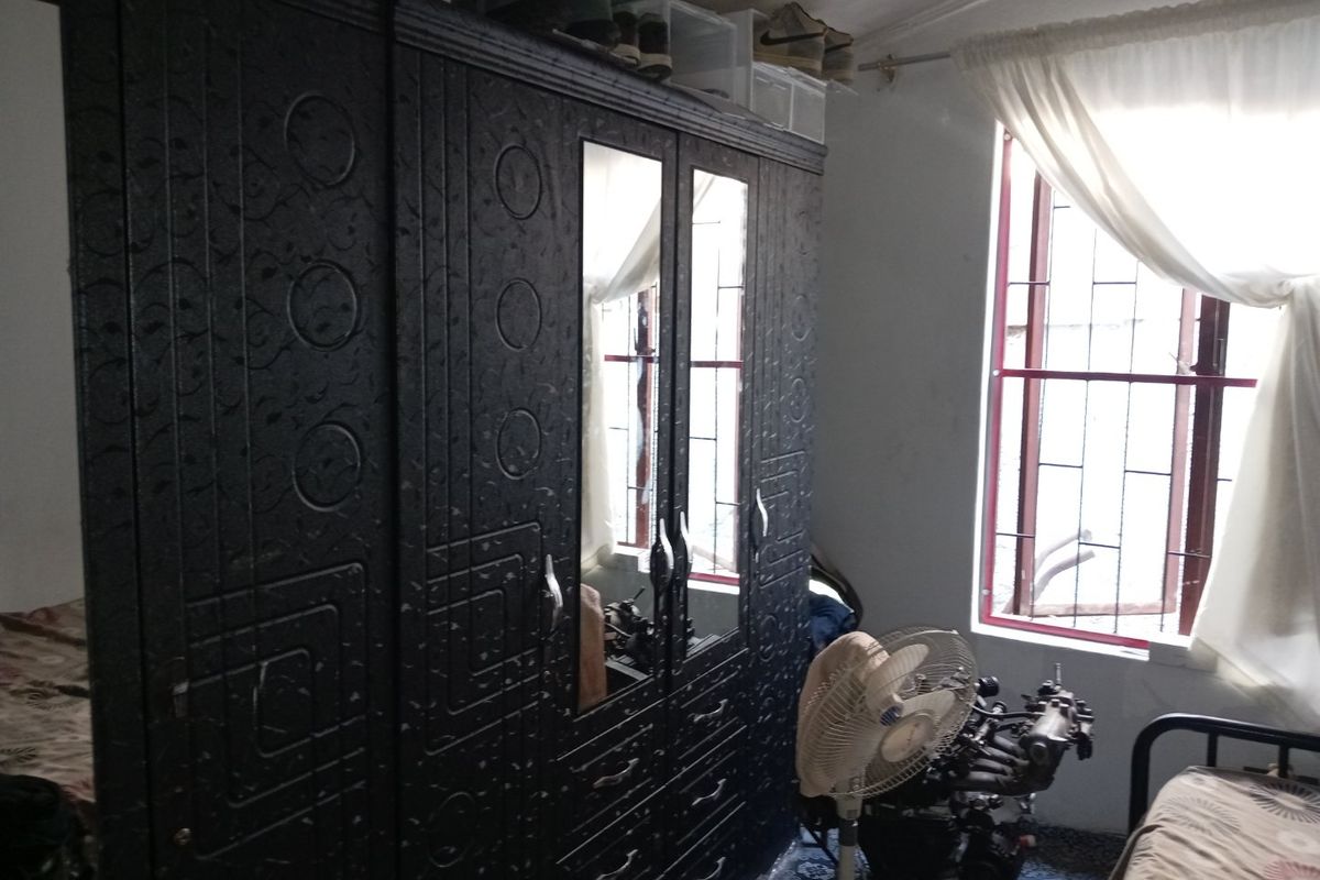 3-Bedroom House Available in Bontheuwel - Photo 2