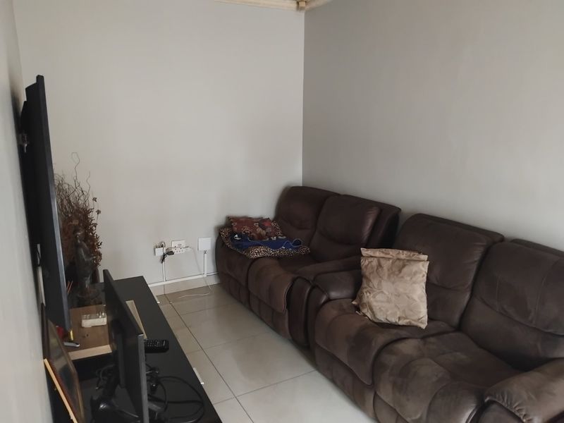 Spacious Family Living with Modern Comforts & Extra Income Potential!  - Photo 3