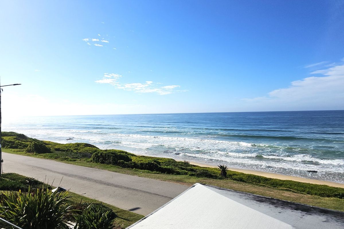 UPLIFTED & RENOVATION OPPORTUNITY  - Photo 2