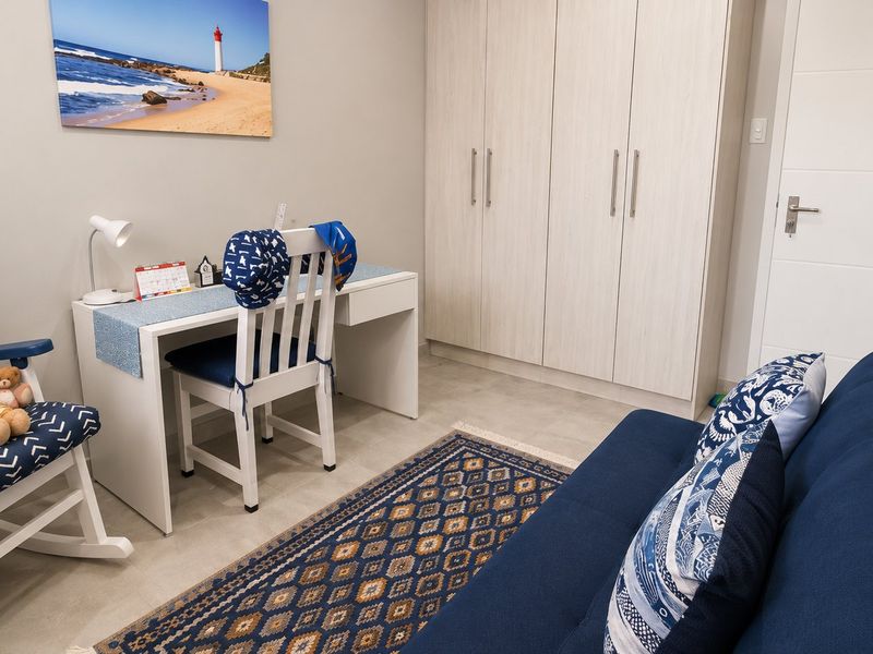 Low-Maintenance Coastal Living in Pet-Friendly Eco Estate - Photo 9
