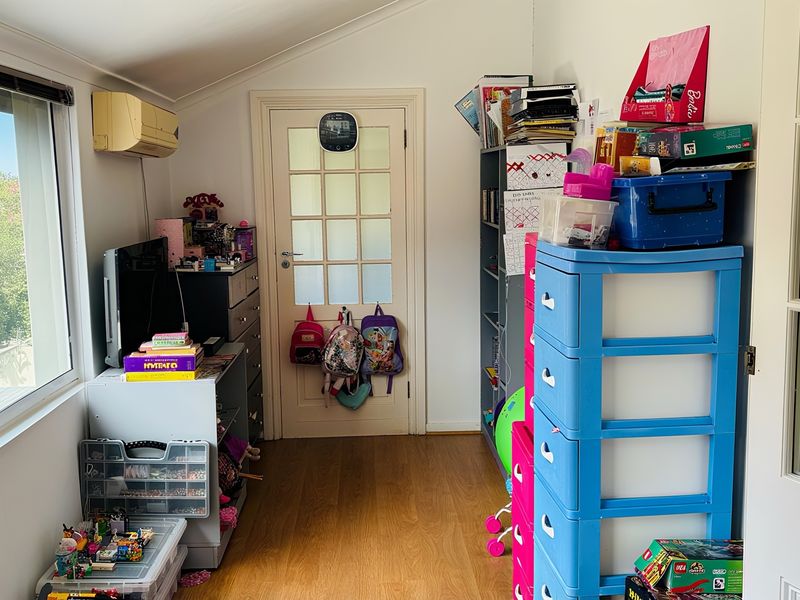 REDUCED TO SELL: Luxurious, Exclusive 3.5 Beds Penthouse with Private Rooftop Courtyard and Pool in Bulwer - Photo 7