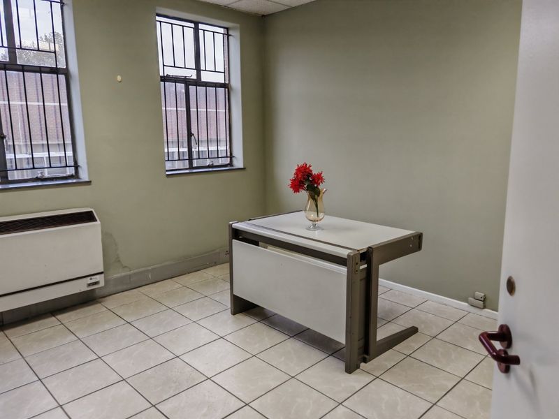 Commercial Property for Rent in the Heart of Braamfontein Werf. - Photo 10