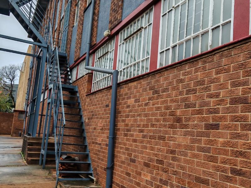 Commercial Property for Rent in the Heart of Braamfontein Werf. - Photo 3