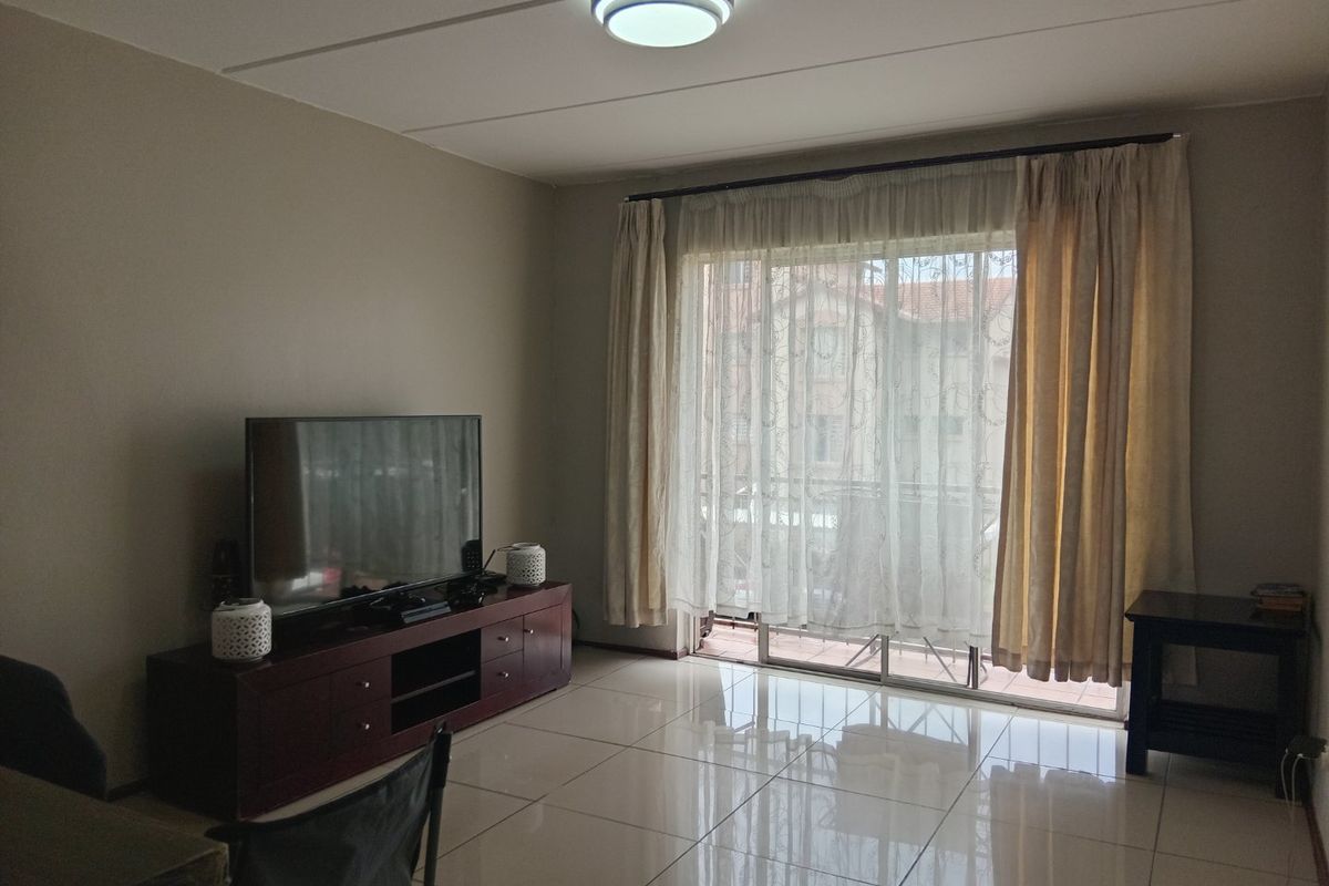 Newly renovated 2 bedroom 1 bathroom apartment is available for rent in Benoni. - Photo 5