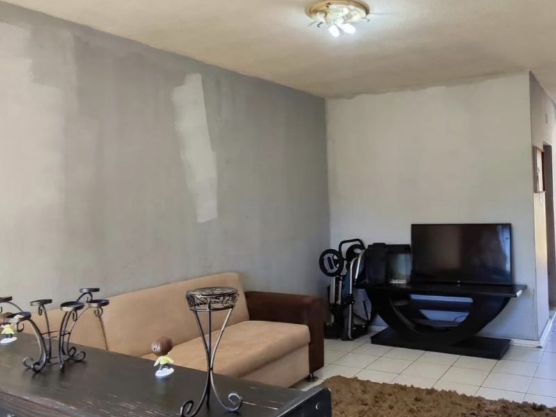 2 Bedroom Apartment for Sale in Horison - Photo 4