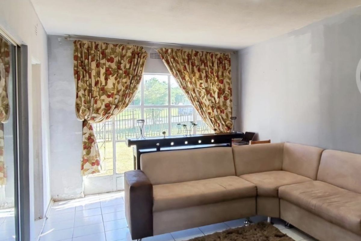 2 Bedroom Apartment for Sale in Horison - Photo 5