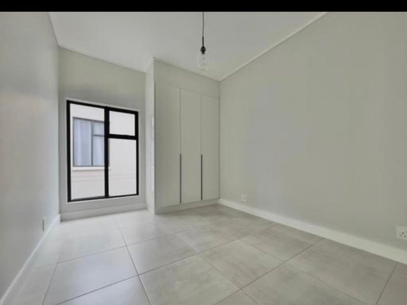 3 Bed 2 Bath Ground Floor For Rent - Photo 6