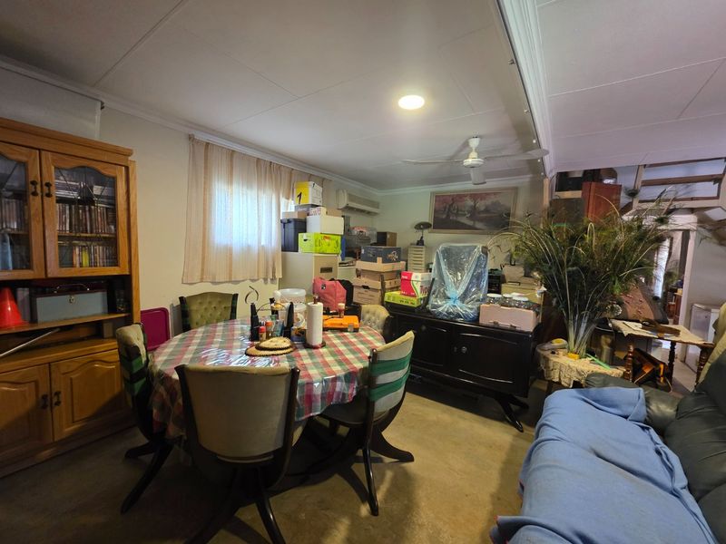 Charming Hartbeespoort Farm with Pool, Loft area and Flatlet - Photo 8