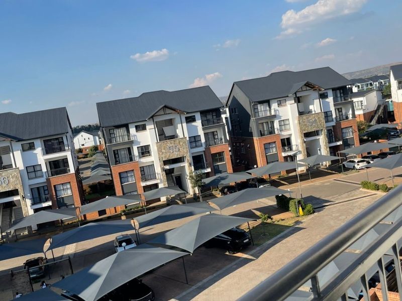 THREE BEDROOMS AND TWO BATHROOMS - Photo 9