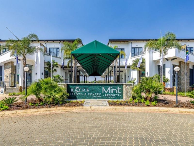 THREE BEDROOMS AND TWO BATHROOMS - Photo 6