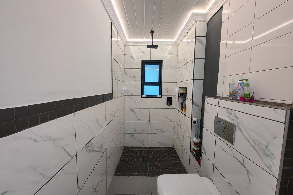 Safe, secure & central - Photo 5