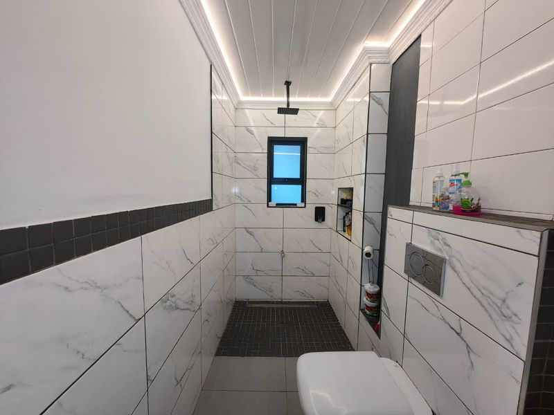 Safe, secure & central - Photo 5