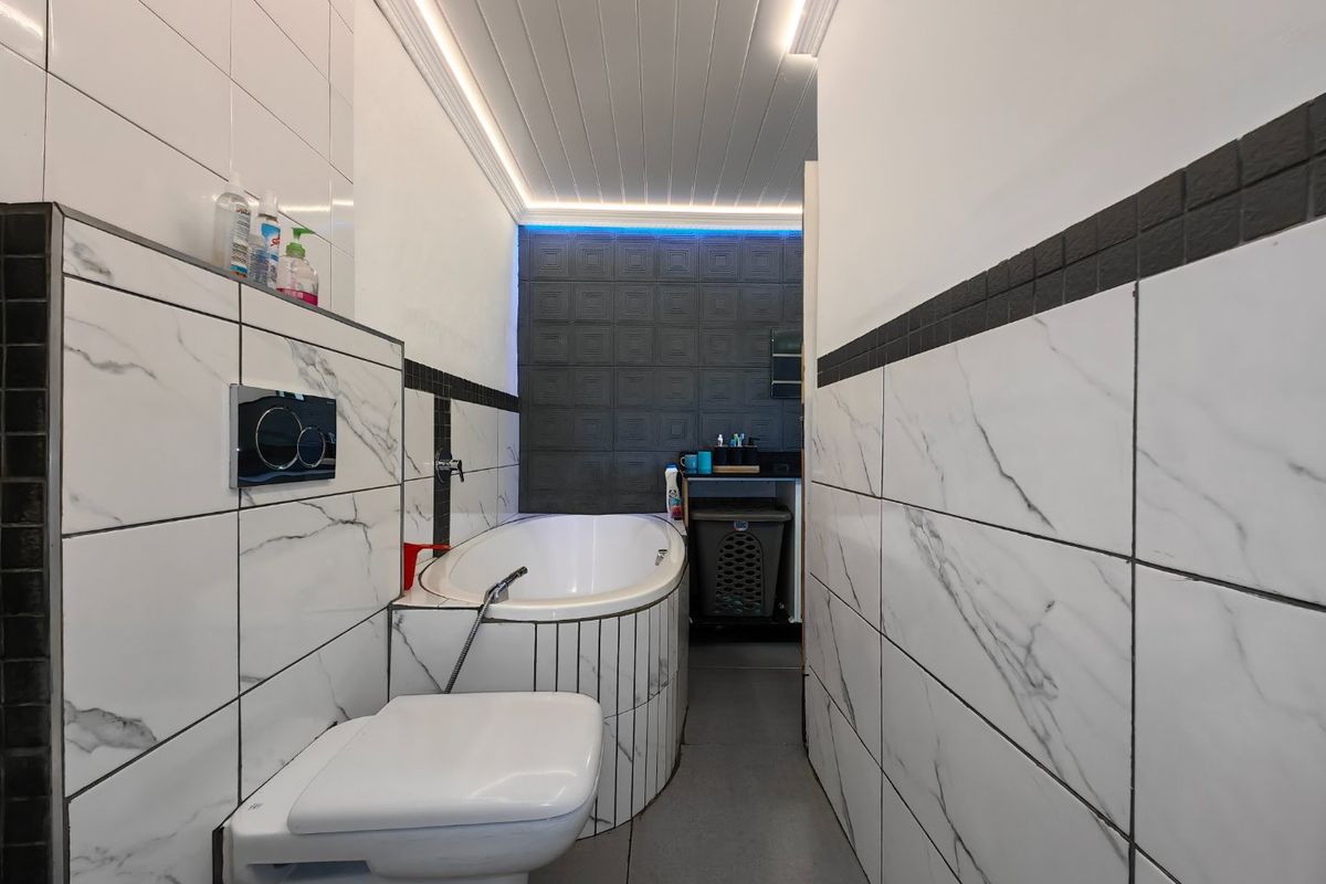 Safe, secure & central - Photo 4