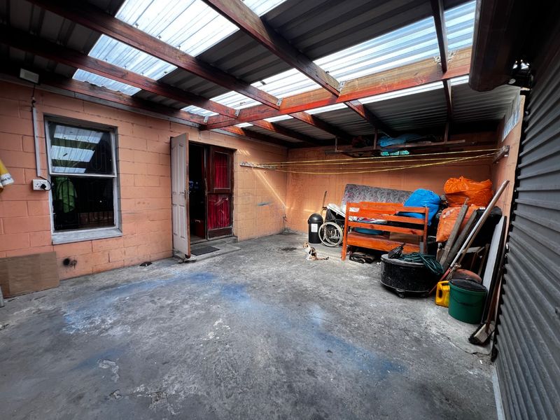 This property awaits to become someone's new or first home - Photo 6