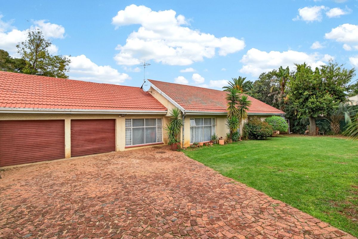 Secure the Location, Shape the Home! - Photo 2