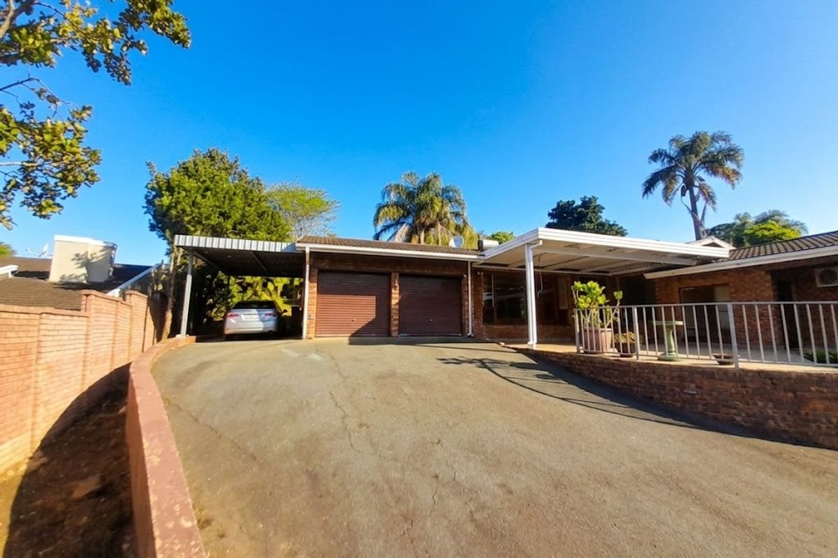 SPACIOUS FAMILY HOME. - Photo 2