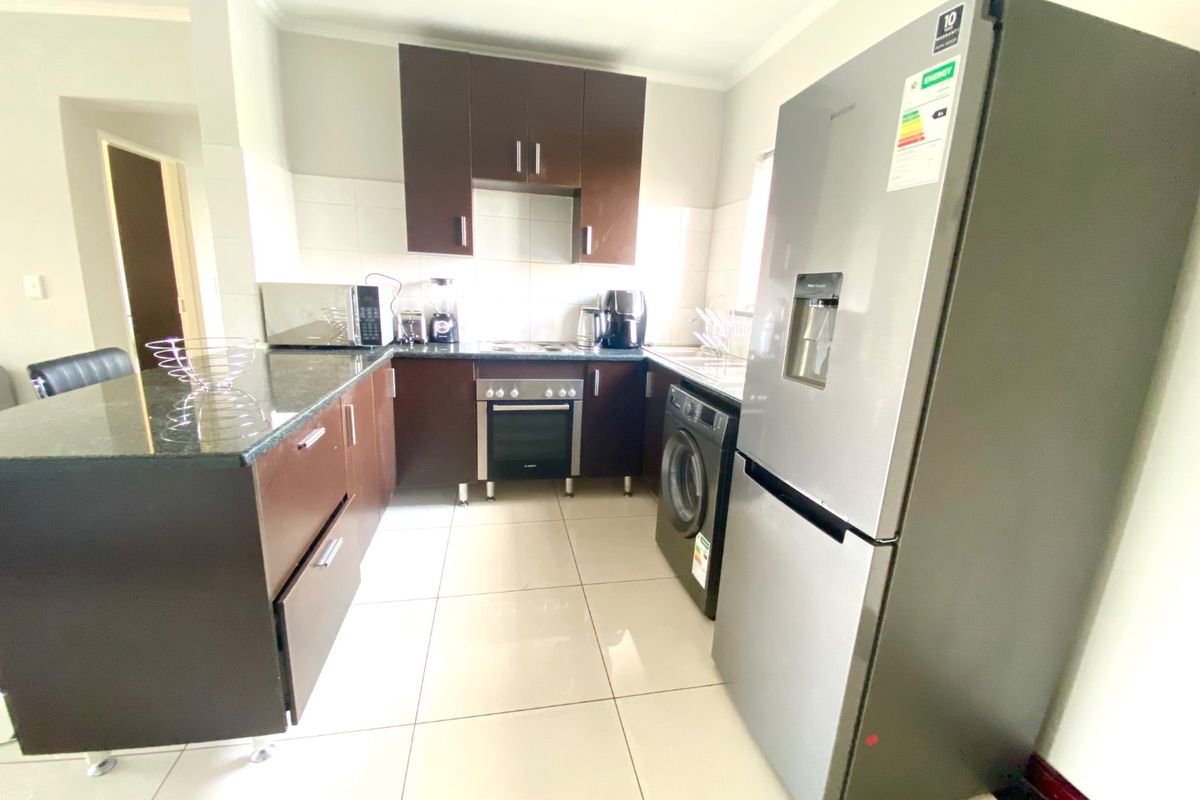 2 Bedroom 2 Bathroom Apartment for sale - Photo 3