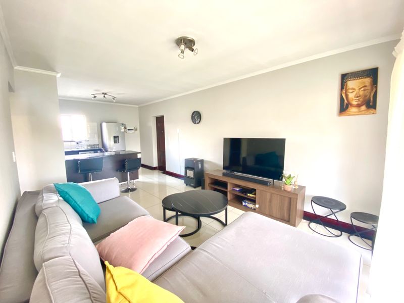 2 Bedroom 2 Bathroom Apartment for sale - Photo 6