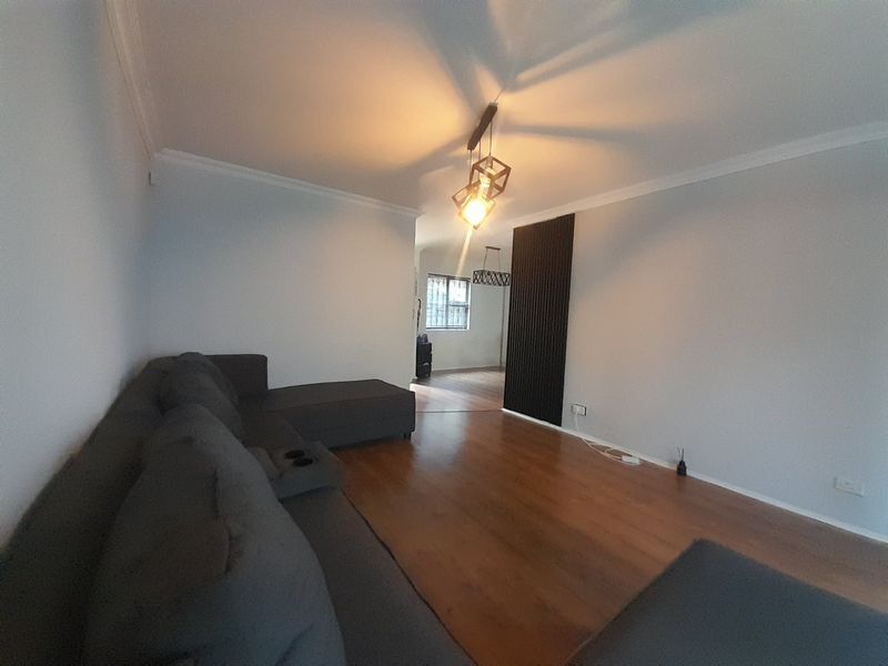 Perfect Starter Home Pet Friendly Ground floor Apartment - Photo 7