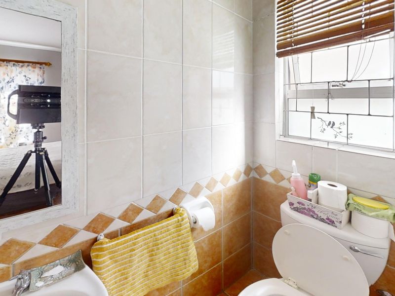 Beautiful 4 bedroom home - Photo 6