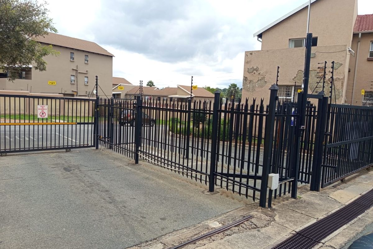 3 bed 2 bathroom ground floor townhouse in Vorna Valley. - Photo 2