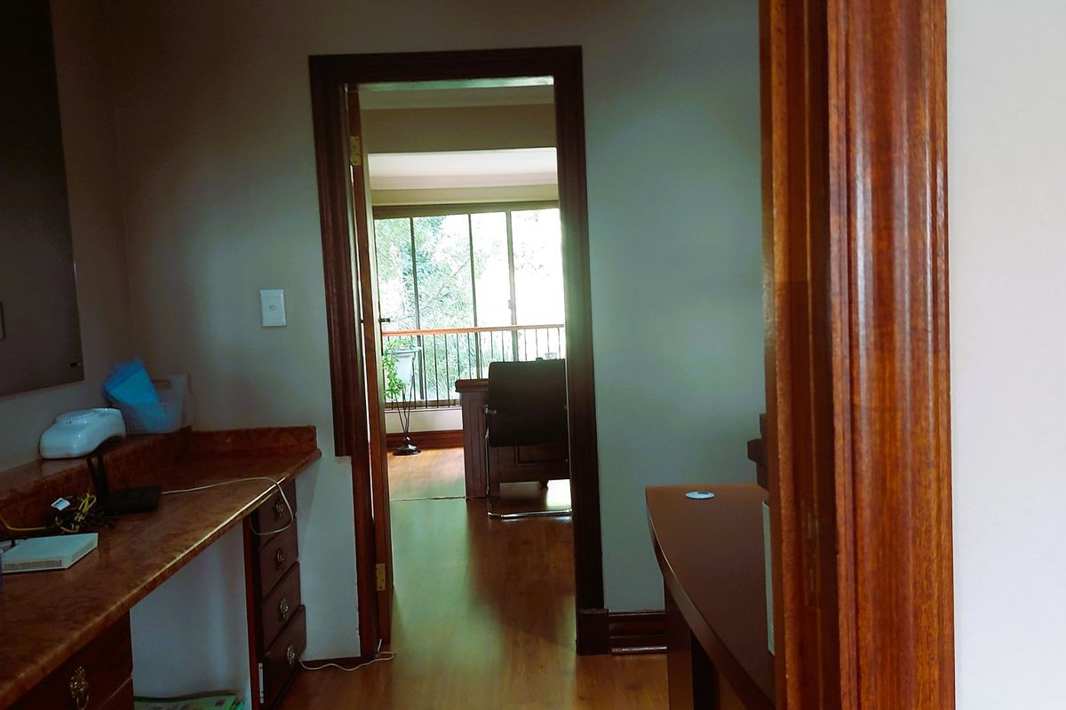 Commercial Space. 640 m2 . Moreleta Park - Photo 4