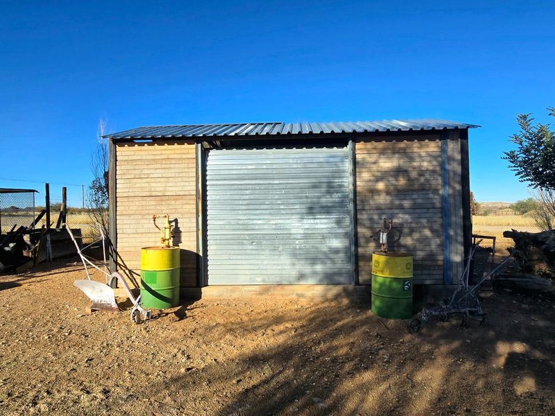 Country Retreat  -Just 35 km from Upington - Photo 8