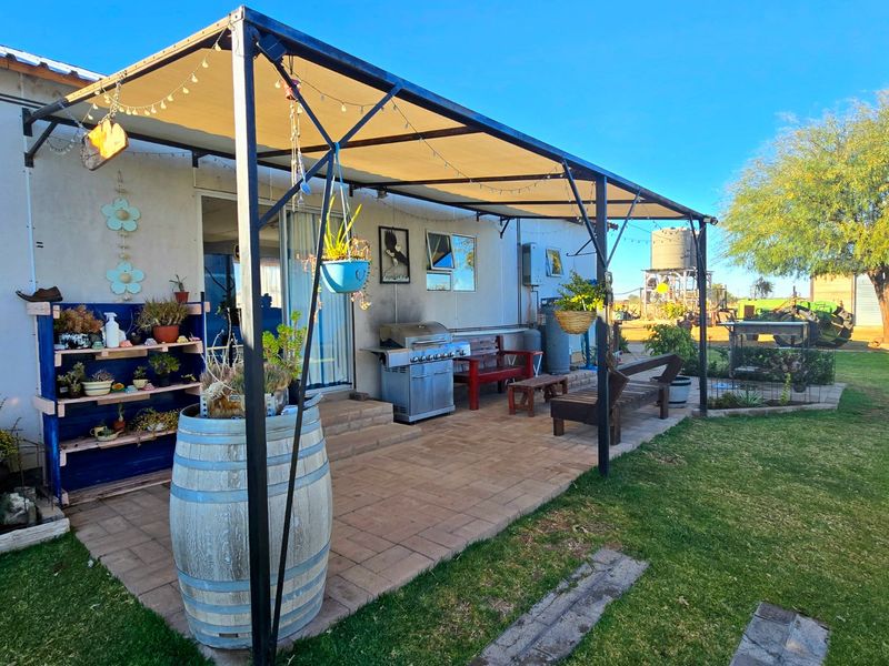Country Retreat  -Just 35 km from Upington - Photo 5