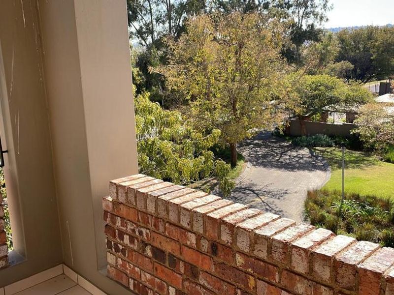 Immaculate Fully Furnished 1-Bedroom Apartment – Ideal for Corporate Rental in Waterfall Heights, Vorna Valley, Midrand - Photo 9