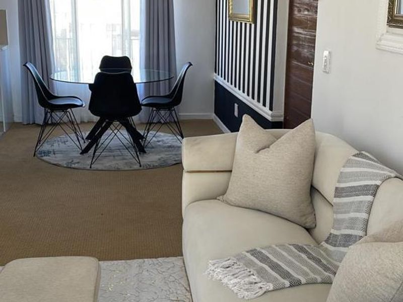 Immaculate Fully Furnished 1-Bedroom Apartment – Ideal for Corporate Rental in Waterfall Heights, Vorna Valley, Midrand - Photo 4