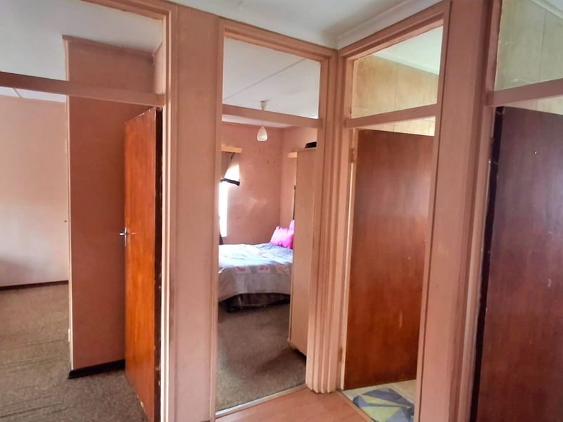 Perfect Starter Home Within Walking Distance of Primary & High Schools - Photo 4