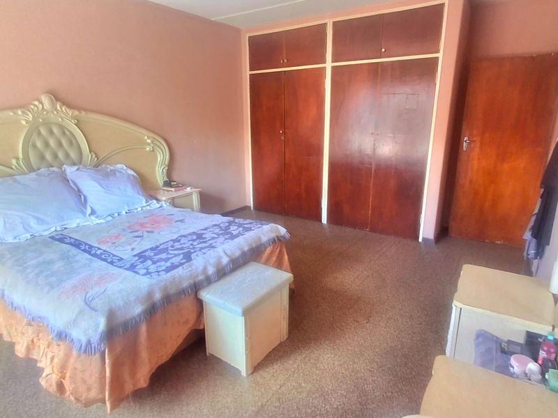 Perfect Starter Home Within Walking Distance of Primary & High Schools - Photo 10