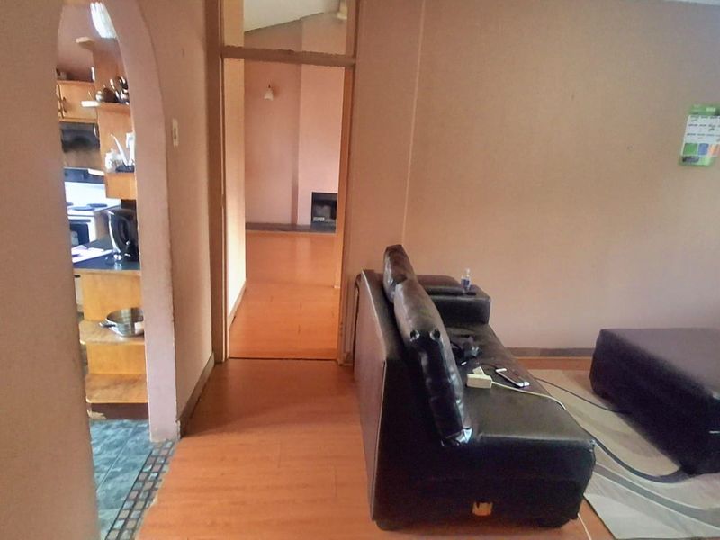 Perfect Starter Home Within Walking Distance of Primary & High Schools - Photo 7