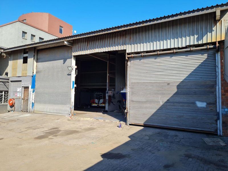 475 m2 Factory available in Jacobs  - Photo 3