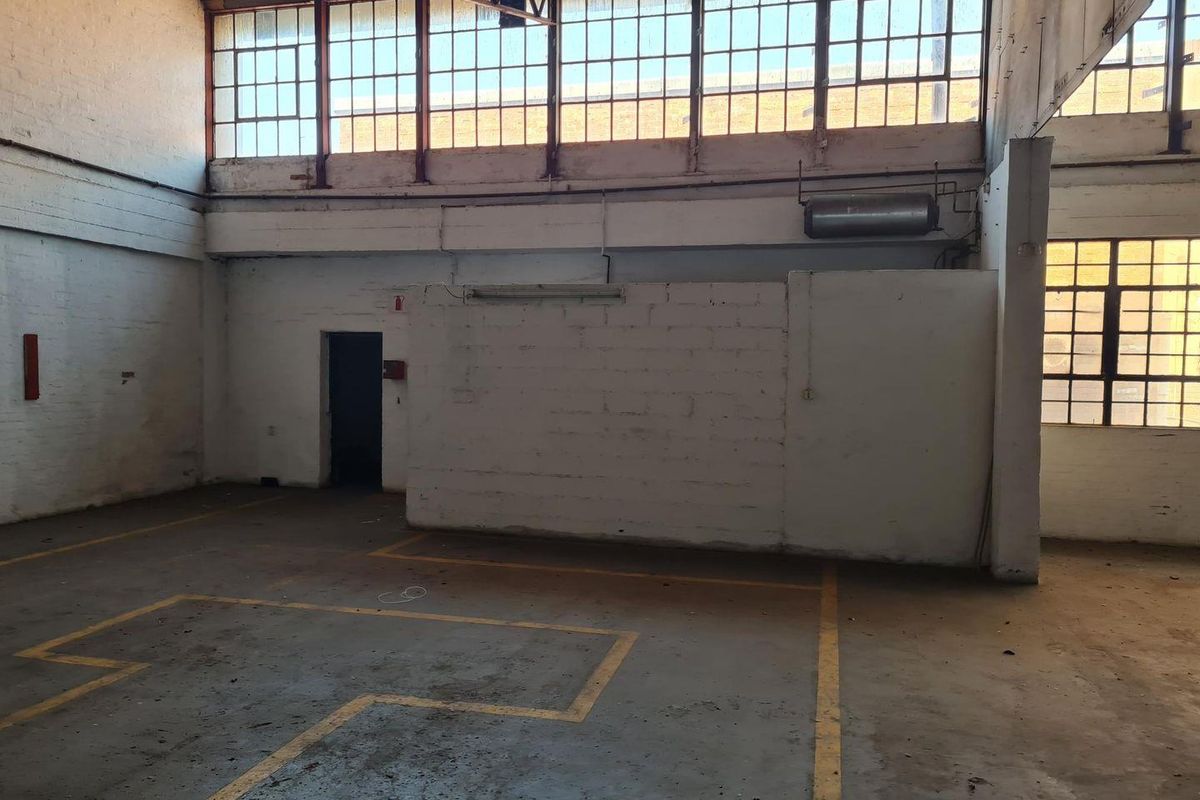 Spacious Industrial Factory in Jacobs Durban - Photo 5