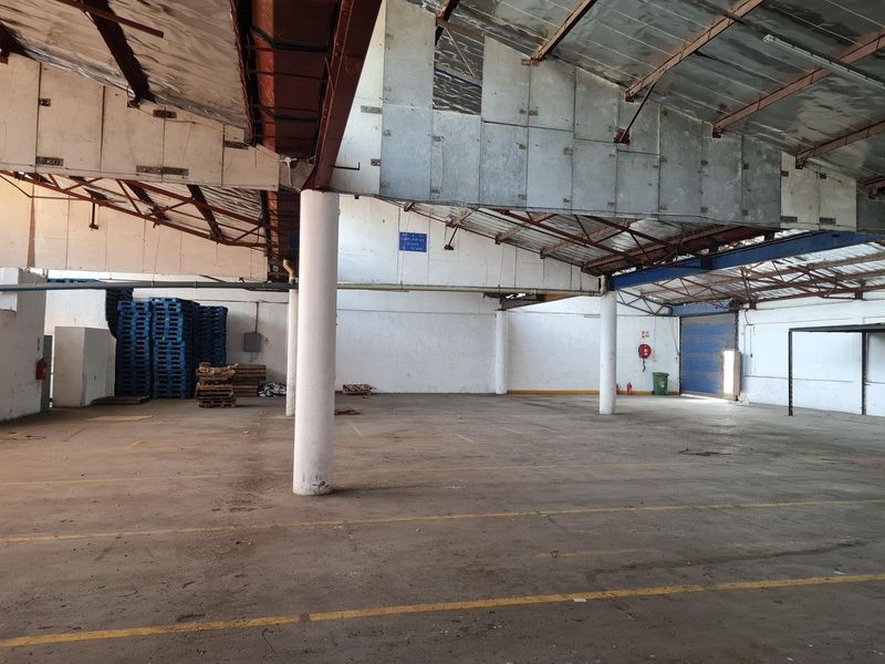 Spacious Industrial Factory in Jacobs Durban - Photo 4