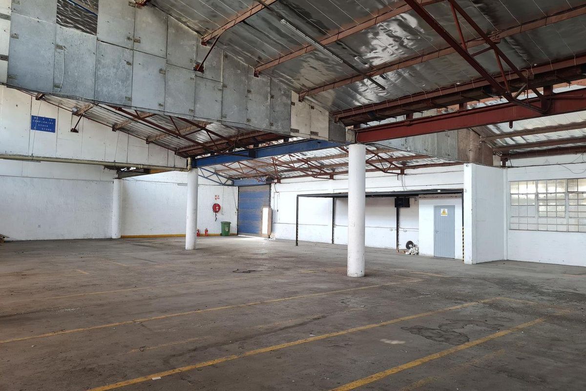 Spacious Industrial Factory in Jacobs Durban - Photo 3
