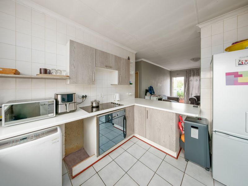 Secure Lifestyle Living with 2 Bedrooms and Private Balcony in Eden Glen - Photo 7