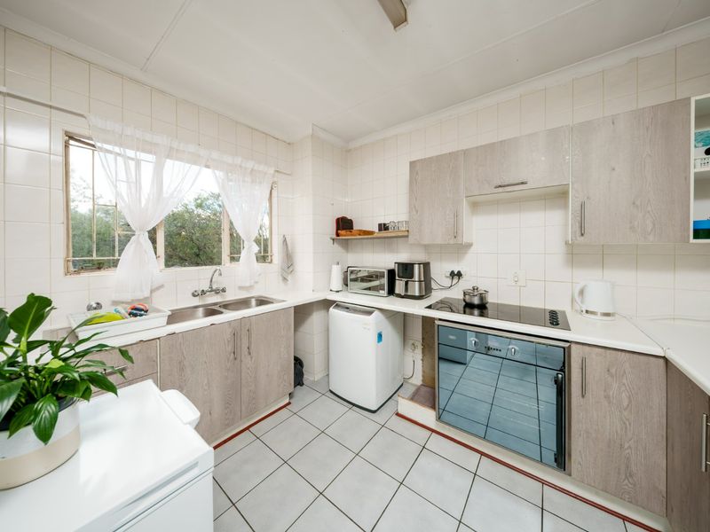 Secure Lifestyle Living with 2 Bedrooms and Private Balcony in Eden Glen - Photo 6