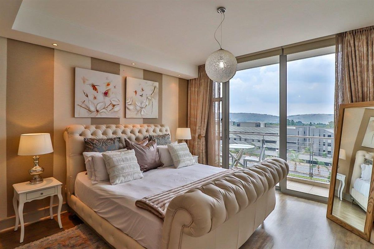 EXQUISITE AND VERY SPACIOUS 2 BEDROOM APARTMENT FOR SALE - Photo 3