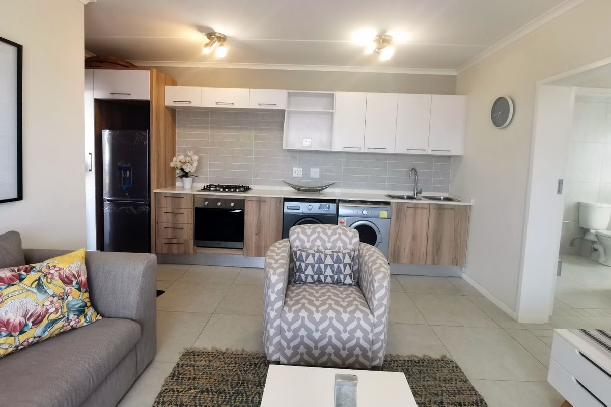 1 Bedroom, 1 Bathroom Apartment to rent in Red Ivory Lane, Modderfontein. - Photo 4