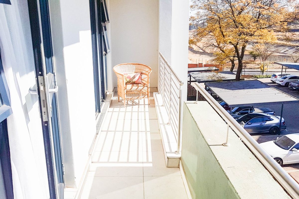 1 Bedroom, 1 Bathroom Apartment for sale at Founders Hill Crescent, Modderfontein! - Photo 5